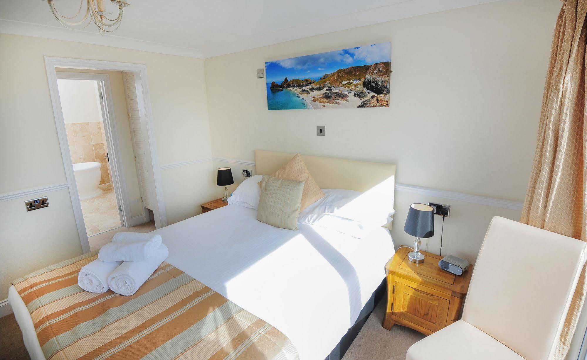 Mevagissey Bay Hotel Bagian luar foto